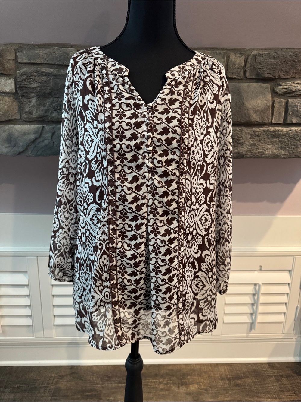 Women's New Directions Brown & White Printed Long-Sleeve Tunic Top